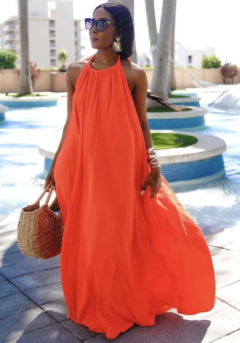 Cake Skirt, Halter Neck Maxi Dress, Statement Dress, Solid Color Dress, Backless Maxi Dresses, Sleeve Dresses, Looks Chic, Skirt Design, Solid Dress