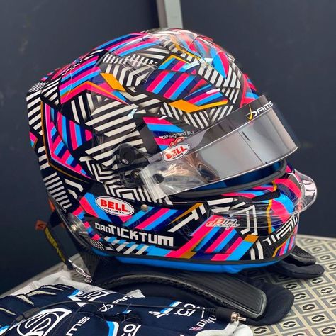 Helmet Design Ideas, Custom Helmet Paint, Race Helmet, F1 Helmet, Moto Helmet, Biker Helmets, Helmet Art, Mean Machine, Race Bike