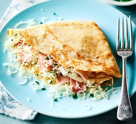 Sweet Pancake Recipe, Savoury Crepes, Pancake Fillings, Cheese Crepes, Crepe Recipe Savory, Savoury Pancake Recipe, Quick Pancakes, Crispy Pancakes, Crepe Suzette