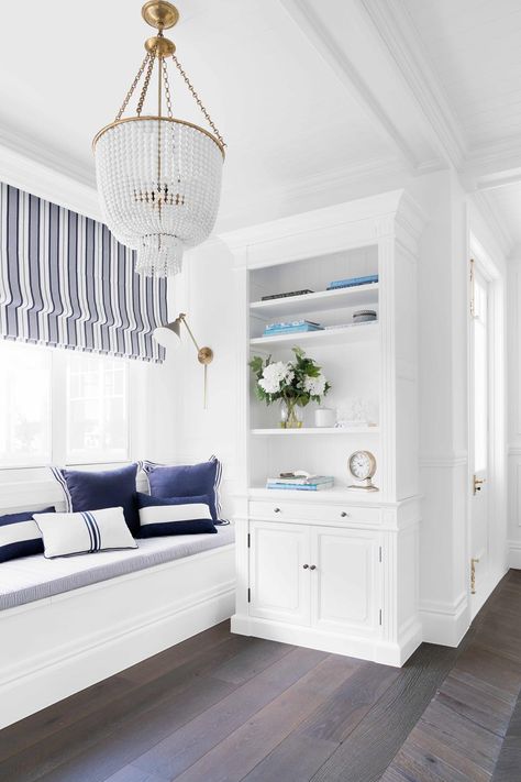 Hamptons House Interior, Hamptons Style Interior, Hamptons Style Decor, Hamptons Style Homes, Window Seat Design, Modern Hampton, Provincial Home, Hamptons House, Hamptons Style