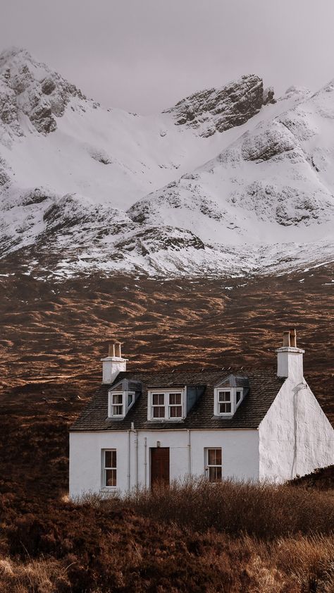 Scotland In Winter Photography, Scottish Winter Aesthetic, Scotland In January, Isle Of Skye Winter, Scotland Winter Aesthetic, Scotland Aesthetic Wallpaper, Snowy Scotland, Scottish Highlands Aesthetic, Mystic Paintings