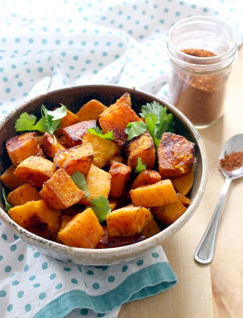 This Moroccan Spice butternut squash is the perfect side for Thanksgiving! It's quick, easy, and delicious from the unique Moroccan spice blend Ras el Hanout. Try making soup out of the leftovers! Sides Veggies, Meal Bowls, Moroccan Spice Blend, Making Soup, Eat Green, Moroccan Dishes, Moroccan Spices, Roasted Vegetable Recipes, Fall Cooking