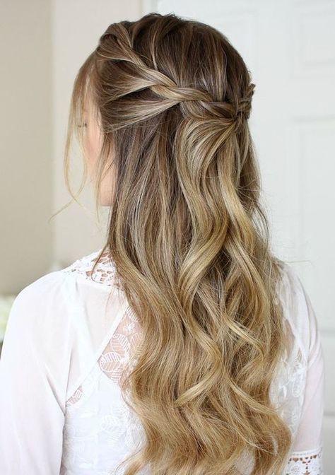 37 beautiful half up half down hairstyles for the modern bride - TANIA MARAS | bridal headpieces + wedding veils Formal Hair, Wedding Hair Down, Haircut Styles, Rope Braided Hairstyle, Bridemaids Hairstyles, Wedding Hair Half, Half Up Half Down Hairstyles, Rope Braid, Peinados Fáciles Para Cabello Corto