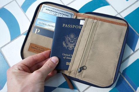 14 Travel Wallets for Your Next Trip | Best Travel Wallet | Pack Hacker American Express Platinum, Simple Wallet, Passport Travel, Best Travel Accessories, Wing Shoes, Red Wing Shoes, Jean Pockets, Passport Wallet, Travel Wallet