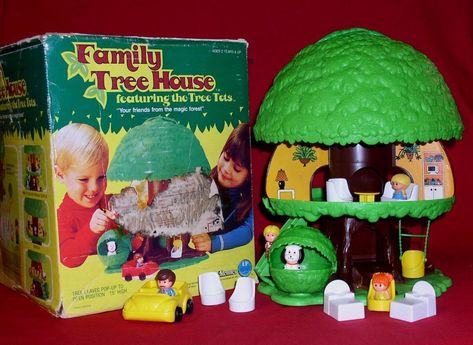 Family Tree House, Vintage Toys 1970s, 1980s Childhood, 70s Toys, 1970s Childhood, Toys By Age, Childhood Memories 70s, Popular Toys, Imaginary Friend