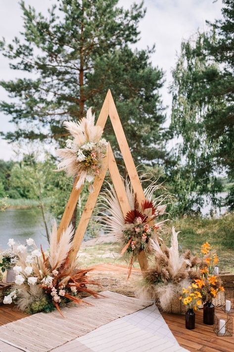 Diy Wedding Arch Flowers, Bohemian Wedding Arch, Rustic Wedding Ceremony Decor, Wedding Arch Rental, Unique Rustic Wedding, Wedding Arbor Rustic, Boho Wedding Arch, Diy Wedding Arch, Wedding Arbors