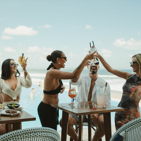 Celebrate in style with everyone raising a glass by the VIP pool at St Tropez Ocean Bar. Enjoy the luxurious ambiance and festive spirit at FINNS Beach Club. Here's to unforgettable moments and beachside bliss! 🥂🌊✨ #StTropezOceanBar #FINNSBeachClub #Cheers #VIPPoolside #LuxuryExperience #BaliLife Beach Club Aesthetic, Finns Beach Club, White Beach, Beach Bars, St Tropez, Woman Beach, Luxury Resort, Non Stop, Family Photoshoot