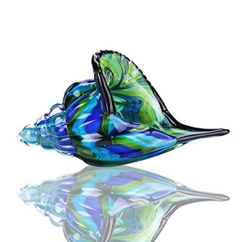 Shell Sculpture, Art Coquillage, Green Craft, Blown Glass Art, Beautiful Home Decor, Seashell Art, Glass Figurines, Shell Art, Changing Wall Color