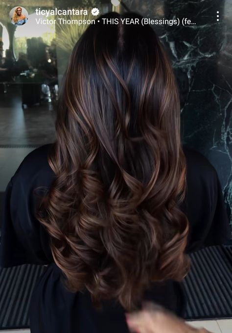 Dark Brunette Balayage Hair Caramel, Sunkissed Hair, Bday Hair, Brown Hair Inspiration, Black Hair Balayage, Dark Brunette Hair, Brown Hair Looks, Brown Hair Inspo, Brunette Balayage