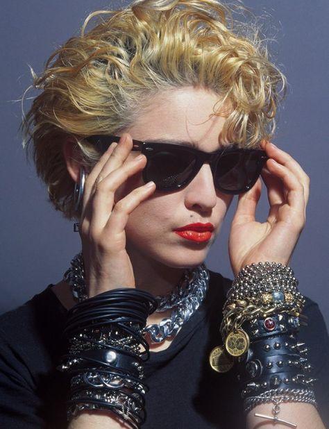 Madonna 1980s Madonna, Madonna Fashion, 80s Trends, Madonna 80s, Madonna Photos, Joe Cocker, Roy Orbison, Actrices Hollywood, Estilo Punk