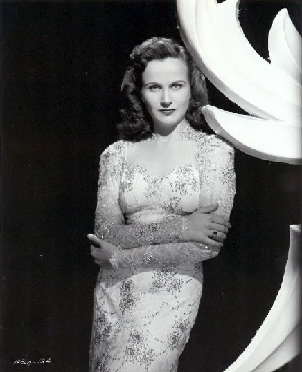 In MEMORY of KIM HUNTER on her BIRTHDAY - Born Janet Cole, American film, theatre, and television actress. She won both an Academy Award and a Golden Globe Award, each as Best Supporting Actress, for her performance as Stella Kowalski in the 1951 film A Streetcar Named Desire. Decades later, she was nominated for a Daytime Emmy Award for her work on the soap opera The Edge of Night. Nov 12, 1922 - Sep 11, 2002 (heart attack) Kim Hunter, A Streetcar Named Desire, German Movies, Glittery Dress, Veronica Lake, Emmy Award, Stairway To Heaven, Vintage Film, Golden Globe Award