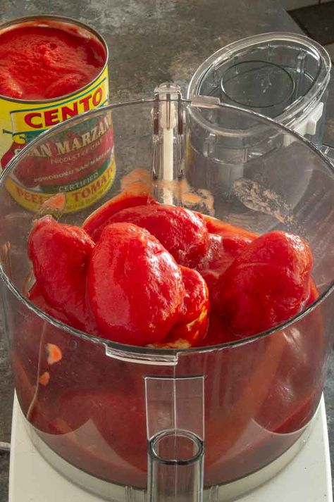 Using only 5 ingredients and about 45 minutes you can have the  best homemade Marinara Sauce recipe. Vibrant rich tomato flavor thats perfect for pasta or dipping bread into!  Once you've had this easy 1-pot tomato sauce you'll never use store-bought again! #marinara #spaghettisauce #homemadepastasauce #tomatosauce #marinara Homemade Marinara Sauce With Real Tomatoes, Homemade Marinara Sauce From Frozen Tomatoes, Marania Sauce Fresh Tomatoes, Marinara Spaghetti Sauce, Authentic Marinara Sauce Homemade, Fresh Marinara Sauce Homemade, Canned Marinara Sauce Recipe, Mrs Wages Pasta Sauce Recipe, Small Batch Marinara Sauce