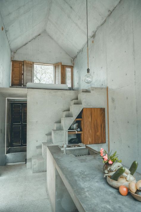 Tiny House — little bit of everything Tiny Concrete House, Concrete Tiny House, Design Casa Piccola, Cement House, Mexico House, Concrete Houses, Mexican Home, Tiny House Bathroom, Concrete House