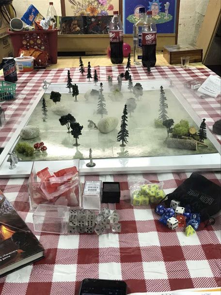 Pic #1: Smokey forest setup, theres a chest hidden under the trees in bottom right. Dnd House Decor, Dungeons And Dragons Setup, Dnd Table Setup, Dnd Setup, Smokey Forest, Dnd Room Ideas, Dnd Room, Dnd Table, Art Fundamentals