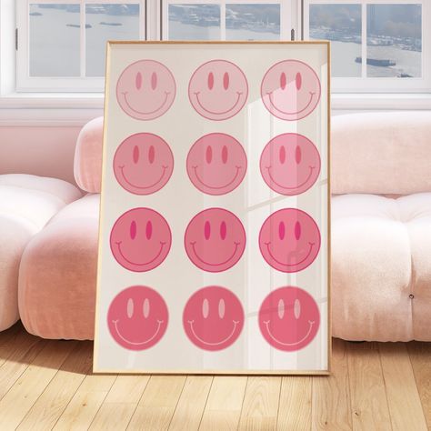 Pink smiley face poster, Smileys poster, Pink preppy prints, preppy room decor, college apartment decor, indie room decor, y2k room decor for teens, dorm room essentials, pink preppy wall art This printable art looks amazing in any interior! Kindly note that THIS ITEM IS A DIGITAL DOWNLOAD Printable art is a cost-efficient & easy way to instantly get high-quality prints without paying for shipping and waiting many days for your art to arrive!   Printable art is affordable and ideal for personali Clean Preppy Room Aesthetic, Preppy Stuff For Your Room, Preppy Bed Covers, Preppy Room Decor Smiley Face, Pink Decor For Room, Cute Preppy Bedroom Ideas, Cute Preppy Room Decor, Preppy Beds, Light Pink Room Ideas