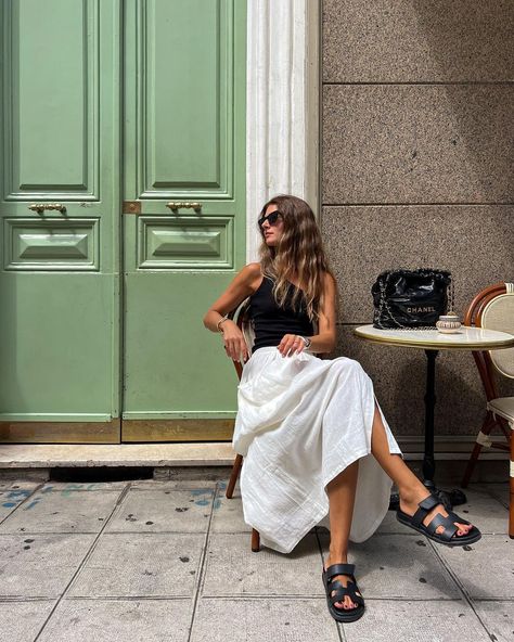 The Micro Trend We Love: White Skirts Linen Skirt Outfit, White Maxi Skirt Outfit, Maxi Skirt Outfit Summer, White Skirt Outfits, Skirt Outfit Summer, White Linen Skirt, Summer Outfits 2024, Midi Skirt Outfit, White Midi Skirt