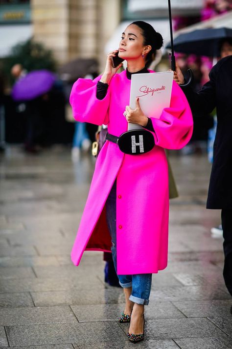 Couture, Heart Evangelista Style, Hot Pink Coat, Heart Evangelista, Mode Mantel, Paris Haute Couture, Wardrobe Makeover, Glamour Uk, Winter Mode