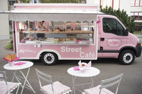 Foodtrucks Ideas, Boutique Patisserie, Coffee Food Truck, Mobile Cafe, Mobile Coffee Shop, Bakery Shop Design, Coffee Trailer, Coffee Van, Retro Auto