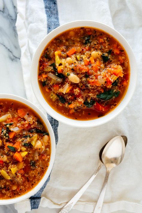 Quinoa Vegetable Soup with Kale Tomato Quinoa Soup, Quinoa Vegetable Soup, Cookie And Kate, Quinoa Soup, Cooked Quinoa, Vegetable Quinoa, Vegetarian Soup Recipes, Fall Soup Recipes, Fall Recipes Healthy