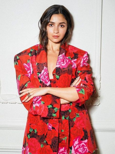 alia bhatt, alia bhatt birthday, alia bhatt expensive things, alia bhatt net worth, alia bhatt latest pics, bollywood actress, alia, bollywood bubble, Baby Coming Soon, Alia Bhatt Photoshoot, Hindi Actress, Hospital Bed, Amitabh Bachchan, Name Change, Baby Coming, Alia Bhatt, A Storm