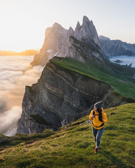 There is so much to see in the Dolomites—here are my top ten spots! #travel #Italy #Dolomites #hiking Dolomites Outfit Summer, Dolomites Photo Ideas, Hiking Italy, Dolminites Italy, Alta Via 1 Dolomites, Dolomites Hiking, Hiking Dolomites Italy, Dolomites Italy, Nature Architecture