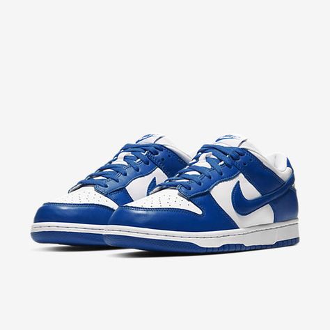 Nike Dunk Low SP « Kentucky » Dunk Low Kentucky, Nike Dunk Low Kentucky, Nike Dunk Low Sp, Kentucky University, Top Basketball Shoes, Jordan 11 Retro Low, Nike Models, Jordan 13 Retro, Air Jordan 4 Retro