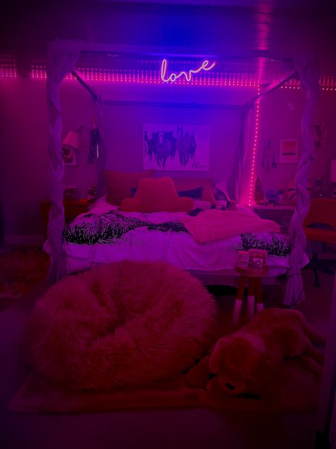 Neon Pink Bedroom Aesthetic, Pink Trippy Aesthetic Room, Hot Pink Aesthetic Room Decor, Pink Boujee Room Aesthetic, Y2k Room Aesthetic Pink, Pink Room Asthetics, Pink Led Bedroom, Neon Pink Room Aesthetic, Room Ideas Hot Pink