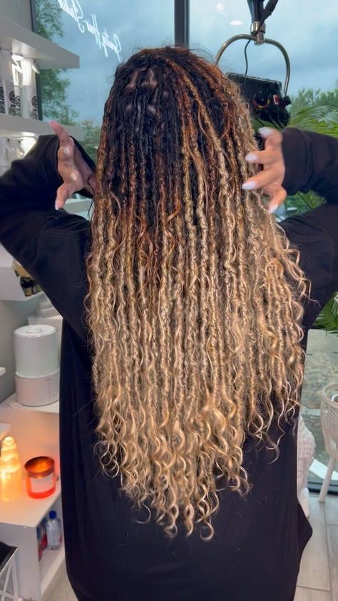 Braids Over Locs Protective Styles, Protective Styles Over Locs, Messy Dreads, Jah Locs, Vacay Hair, Mermaid Locs, Braiding Hair Colors, Bohemian Locs, Hair Colorful