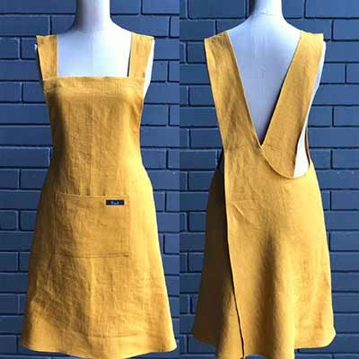 11 Cross Back Apron Sewing Patterns To Cook Up A Storm In Style ⋆ Hello Sewing Free Apron Pattern, Apron Pattern Free, Cross Back Apron, Apron Sewing, Apron Pattern, Apron Sewing Pattern, Sewing Aprons, Sew Ins, Aprons Patterns