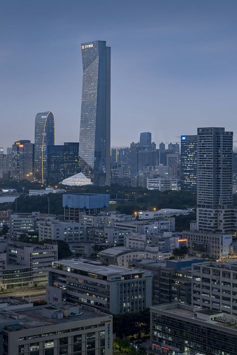 Morphosis' Shenzhen skyscraper sets world record with detached core | News | Archinect Chinese Architecture, Wooden Skyscraper, Shenzhen City, Grand Plaza, Office Tower, Century City, Zaha Hadid Architects, Shenzhen China, Commercial Architecture