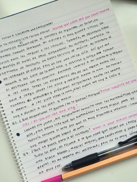 My Spanish homework handwriting neat black pink Spanish Handwriting Aesthetic, Spanish Homework Aesthetic, Spanish Writing Aesthetic, Nicole Laeno Handwriting, Neat Homework, Spanish Handwriting, Handwriting Neat, Revision Ideas, Spanish Homework