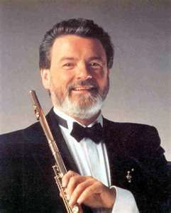 James Galway, Silly Love Songs, The Magic Flute, Flute Player, Woodwind Instruments, Flute Music, Instrumental Music, Irish Music, The Power Of Music