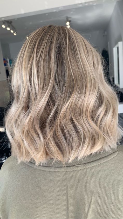 Blonde Highlights On Fine Hair, Summer Kissed Hair, Bright Blonde Fall Hair, Beige Blonde Hair With Highlights, Blonde Cool Tone Highlights, Babylights Blonde Short Hair, Vanilla Blonde Balayage Short Hair, Partial Foil Highlights Blondes, Kristin Cavallari Hair Short