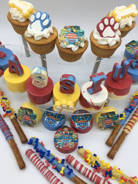 Paw Patrol Birthday Treats, Paw Patrol Treats, Cupcake Cake Designs, Paw Patrol Birthday, Birthday Treats, Paw Patrol, Cake Pops, Cake Designs, Cupcake Cakes