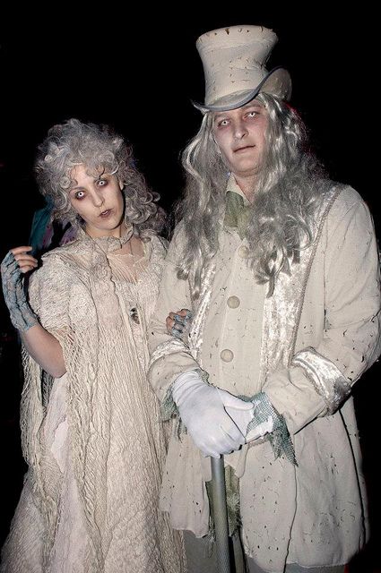 Victorian Ghost Costumes - a great example of how details make the costume. Make-up, contact lenses, wigs, cane, gloves - completely tricked out for a fully haunting look! Victorian Ghost, Ghost Makeup, Addams Family Costumes, Ghost Halloween Costume, Ghost Diy, Ghost Costume, Halloween Contacts, Couples Halloween, Halloween 2015