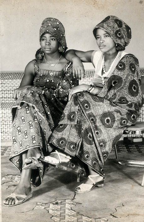 Seydou Keita, Outfits For Black Women, Vintage Black Glamour, African People, African Diaspora, Foto Art, African History, African Culture, African Beauty