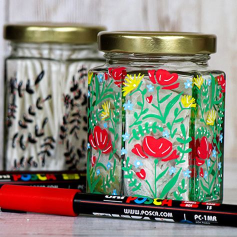 Crafts With Paint Pens, What To Do With Small Glass Jars, Posca Glass Art, Posca Pens On Fabric, How To Decorate Glass Jars, Posca Pen Crafts, Paint Pen Projects, Posca Ideas Inspiration, Posca Crafts