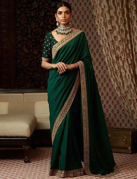 Marodi Work, भारतीय दुल्हन संबंधी, Latest Saree Blouse, Green Sari, Gota Patti Saree, Sabyasachi Sarees, Modern Saree, Saree Blouse Designs Latest, Saree Border