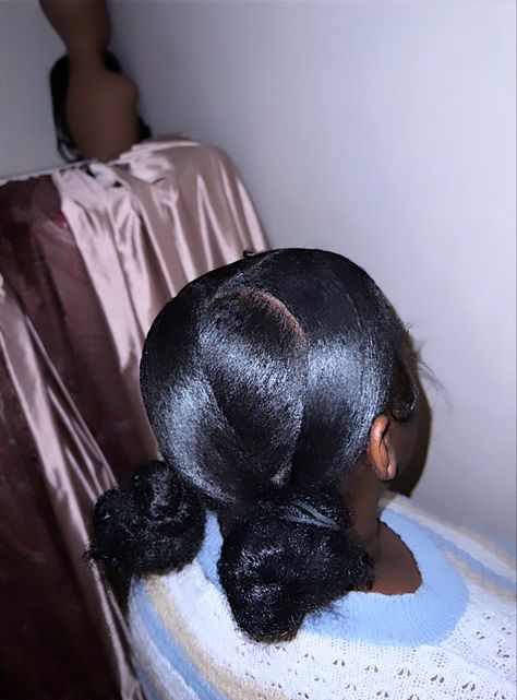 heart crisscross. natural hair. buns Heart Hairstyle For Kids Easy, Heart Part Hairstyle, 2 Low Buns Hairstyle, Heart Shaped Hairstyles, Two Low Buns Hairstyle, Heart Buns, 2 Buns Hairstyle, Heart Bun, Dinner Hairstyles