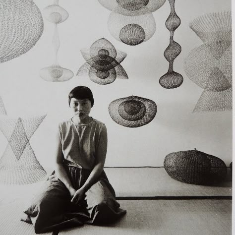 Ruth Asawa, Sculptures Sur Fil, Artists At Work, Josef Albers, Japanese American, Black Mountain, Women Artists, Wire Sculpture, Arte Popular