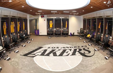 Locker room got some upgrades 👌 (Via @lakers) Lakers Room Ideas, Nba Room, Sport Locker Room, Sports Locker Room, Nba Locker Room, Locker Room Decorations, Lakers Lamp, Recovery Room, Vibe Rooms