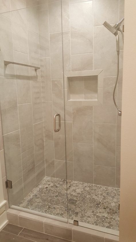 Natural Color Shower Tile, Vertical Tiled Shower Ideas, Neutral Tiled Shower Ideas, Sand Colored Tile Bathroom, Beige Shower Tile Ideas Farmhouse, Earth Tone Shower Tile, Beige Walk In Shower Ideas, Bathroom Tile Ideas Beige, Cream Color Shower Tile