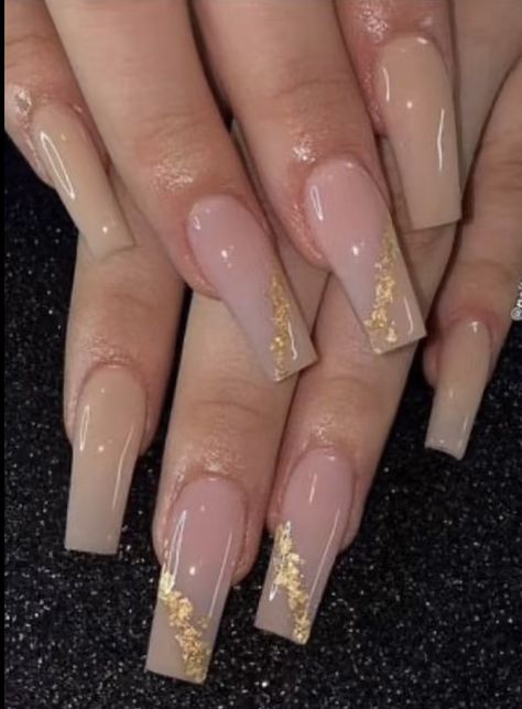 Classy Almond Nails, Acrylic Nails Nude, Gold Glitter Nails, White Glitter Nails, Ombre Nails Glitter, Nails Homecoming, Homecoming Nails Acrylic, French Acrylic Nails, Classy Acrylic Nails