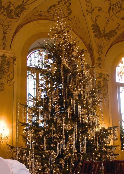 Austria Christmas, Salzburg Christmas, Christmas Tree Inspo, Classy Christmas, Salzburg Austria, Christmas Interiors, Christmas Inspo, Christmas Feeling, Christmas Wonderland