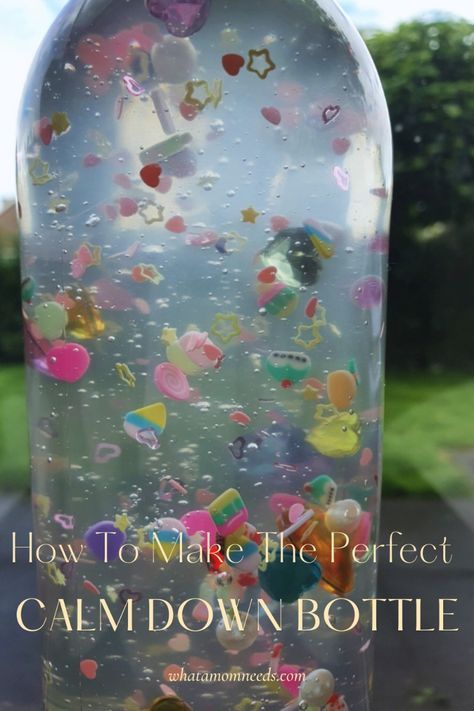 Here’s a clear step-by-step guide on how to make a beautiful sensory bottle! Honestly, I was impressed with how it turned out, haha. But I have to admit, there were a lot of failed attempts before getting it right, so I’ll also share what not to do! This sensory bottle, also known as a calm down bottle, is made with hair gel. It’s a perfect sensory play activity and helps your toddler stay nice and calm! :) Class Activities For Kids, Calm Sensory Bottles, Diy Sensory Toys For Babies, Sensory Bottles For Toddlers, Baby Nesting, Glitter Sensory Bottles, Sensory Jars, Calming Bottle, Sensory Toys For Babies