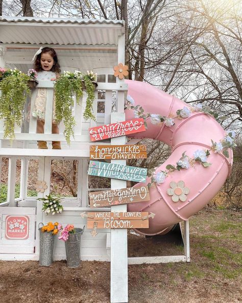 Playhouse Sign, Playroom Color Scheme, Girls Toy Box, Playroom Paint Colors, Playroom Paint, Kids Clubhouse, Swing Set Diy, Wildflower Party, Backyard Playset