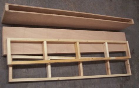 Photo of two frame pieces and two shelf boxes for DIY floating shelf project Floating Shelf Plans, Diy Floating Shelf, How To Make Floating Shelves, Art Niche, Long Floating Shelves, Floating Shelves Bedroom, Floating Shelves Living Room, Floating Shelves Kitchen, White Floating Shelves