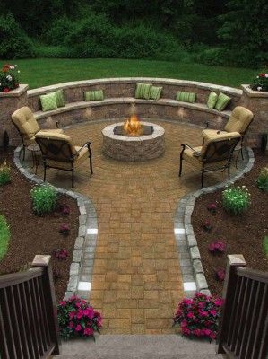 Cozy Fire Pits-03-1 Kindesign Design Per Patio, Fire Pit Designs, Landscape Designs, Backyard Fire, Diy Pergola, Fire Pit Backyard, Beautiful Backyards, Dream Backyard, Outdoor Fire