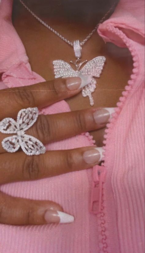 #fashion #aesthetic #foryoupage #pink #blackgirlhair #blackgirlaesthetic #blackgirlsdonails #brownskin #loveyourself Cute Apple Music Playlist Covers, 90s Pink Aesthetic, Preppy Girl Aesthetic, Y2k Pink Aesthetic, Pink Lifestyle, Phone Wallpaper Pink, Ethereal Aesthetic, Preppy Girl, Y2k Pink