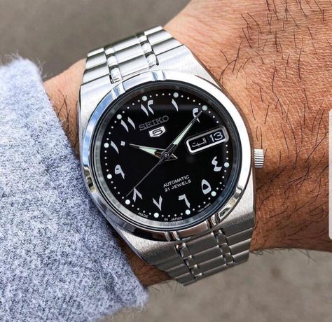 Seiko 5 Arabic Dial SNK063J5 Review & Complete Guide - Millenary Watches Mens Watch Brands, Sporty Watch, Seiko 5 Automatic, Seiko Automatic, Trendy Watches, Fancy Watches, Small Watch, Seiko Watch, Affordable Watches